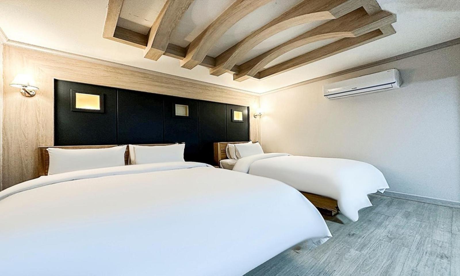 Gumi Time Hotel Exterior photo