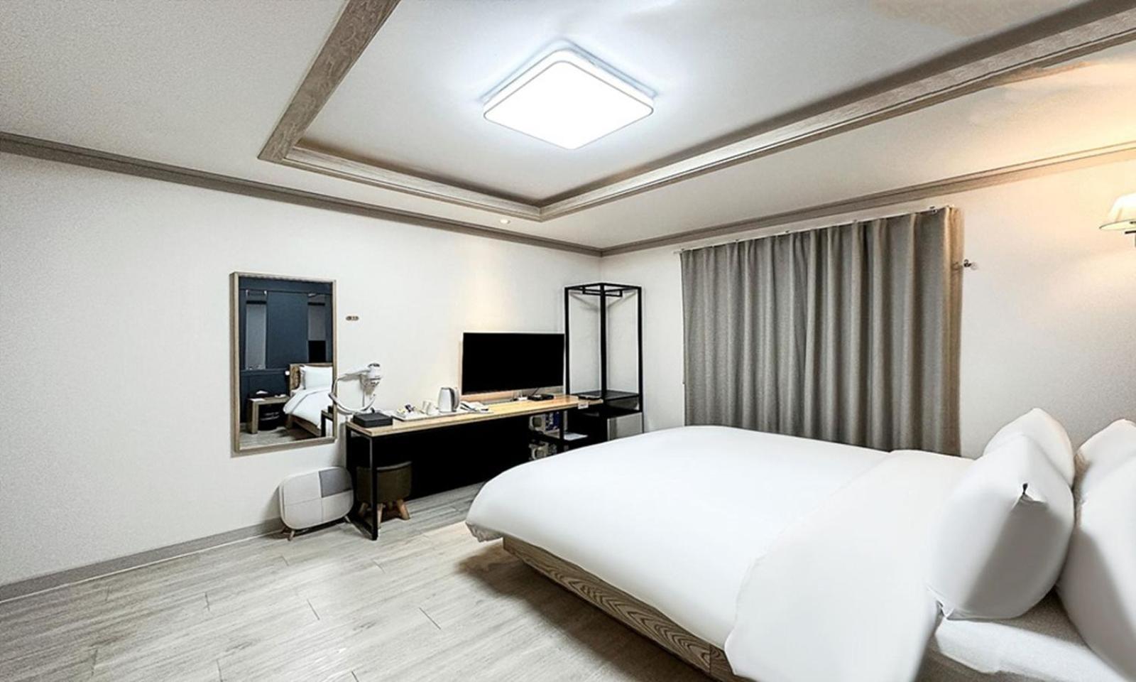 Gumi Time Hotel Exterior photo